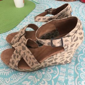 TOMS wedges